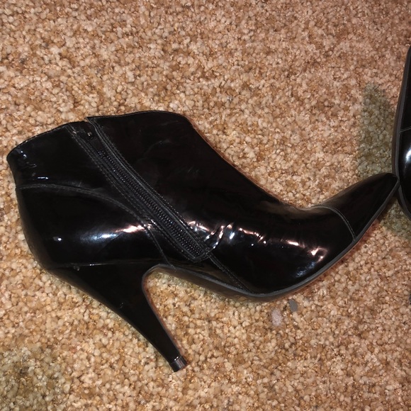 Booties-never worn - Picture 2 of 5